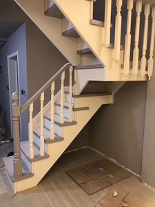 原木整体楼梯
